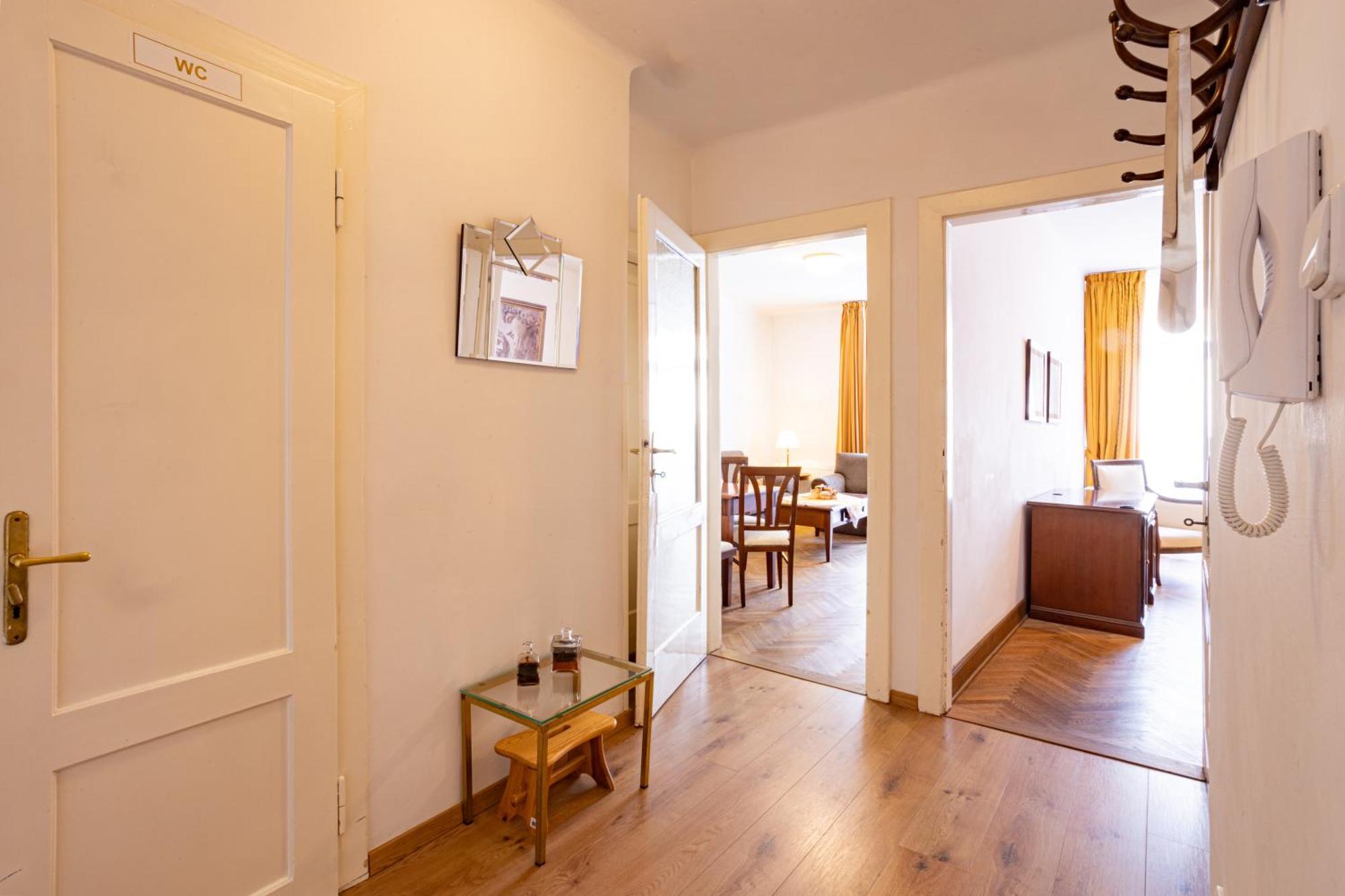 Melissa Apartments Karlovy Vary Luaran gambar
